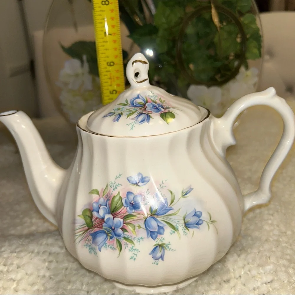 Vintage Sadler England White Blue Floral Gold Trim Teapot Tea Pot